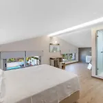 Maneas Villa *